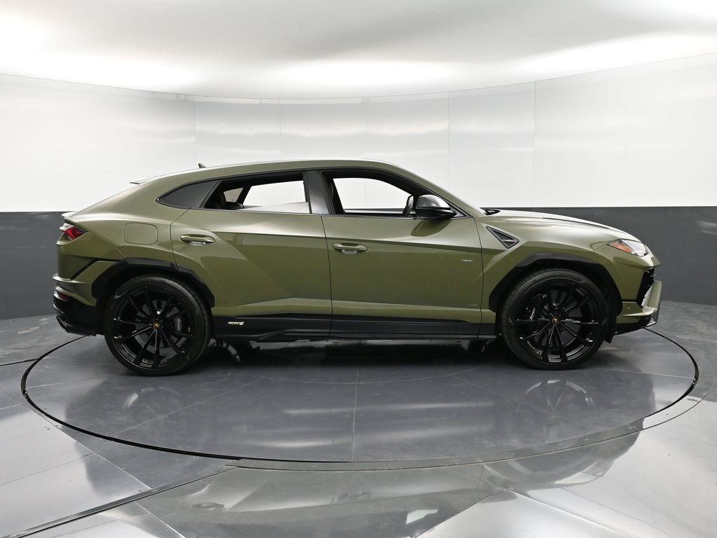 used 2024 Lamborghini Urus car, priced at $269,995