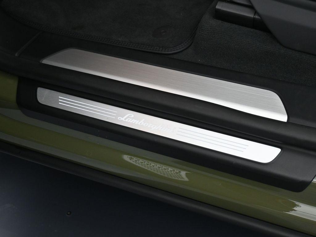 used 2024 Lamborghini Urus car, priced at $269,995