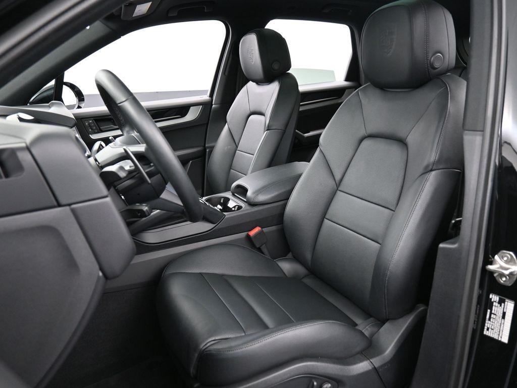 used 2025 Porsche Cayenne car, priced at $92,995