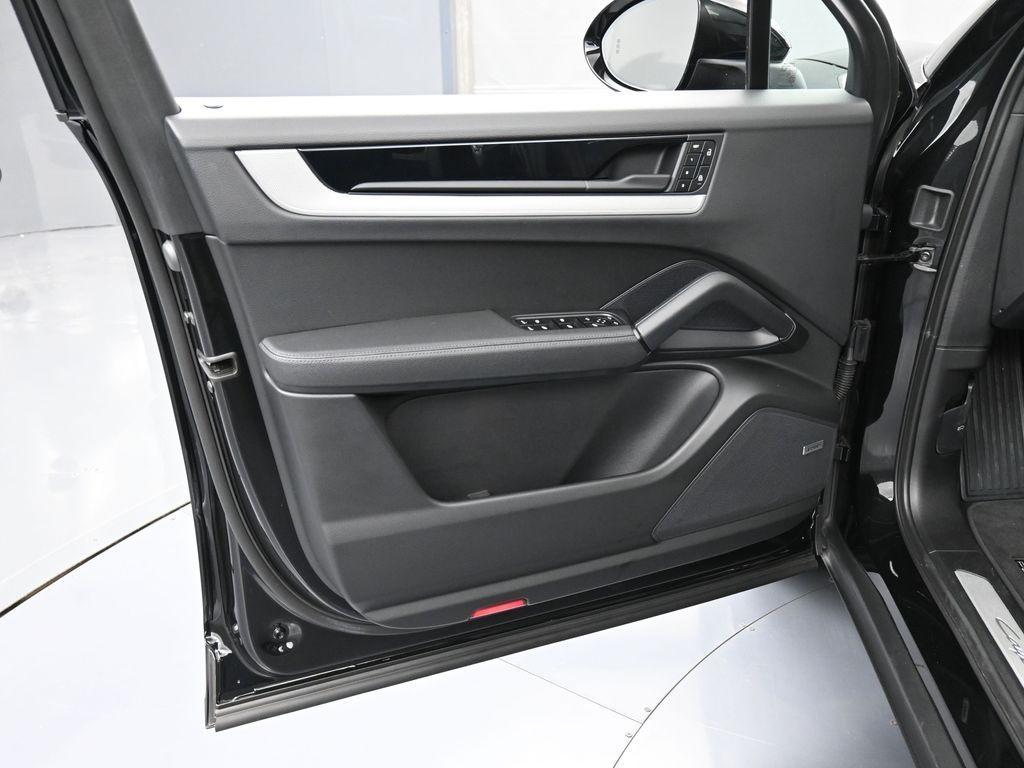 used 2025 Porsche Cayenne car, priced at $92,995
