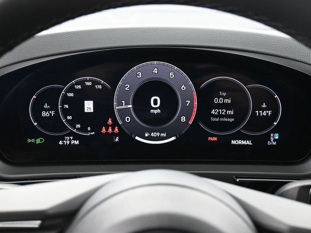 used 2025 Porsche Cayenne car, priced at $92,995