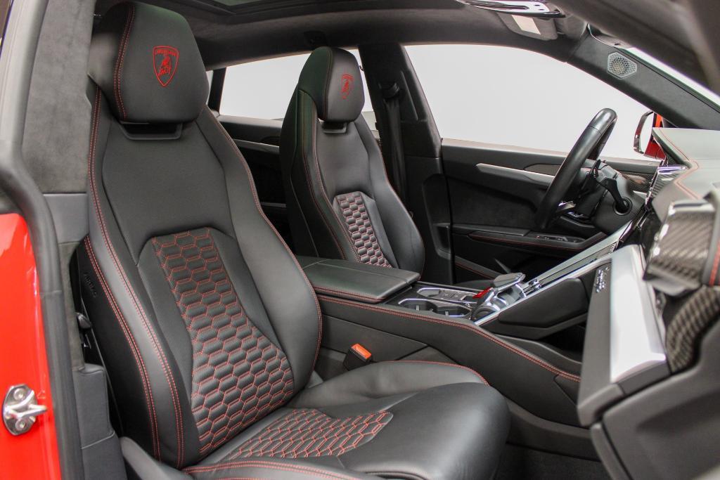 used 2021 Lamborghini Urus car, priced at $199,995