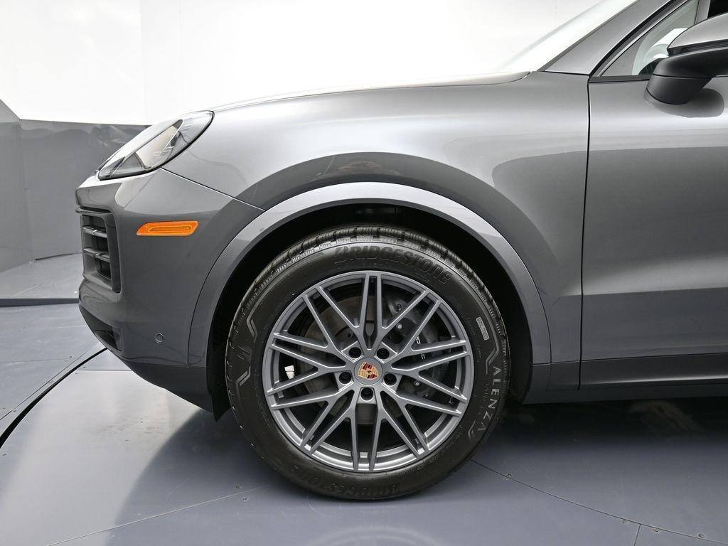 new 2025 Porsche Cayenne car, priced at $109,945