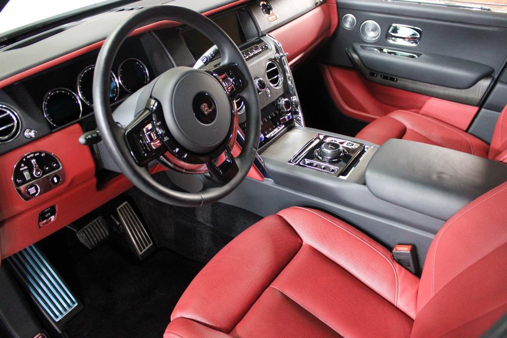 used 2022 Rolls-Royce Cullinan car, priced at $272,495