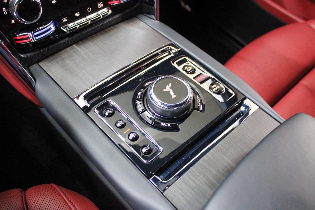 used 2022 Rolls-Royce Cullinan car, priced at $272,495