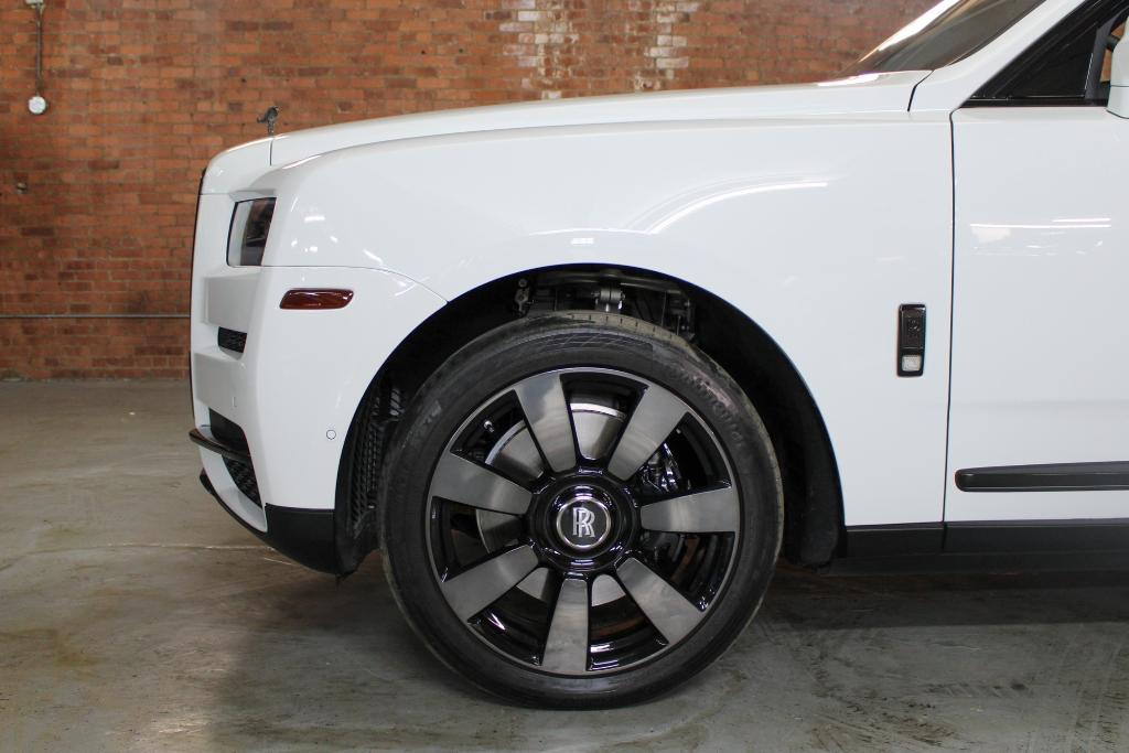 used 2022 Rolls-Royce Cullinan car, priced at $272,495