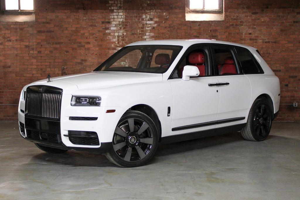 used 2022 Rolls-Royce Cullinan car, priced at $272,495