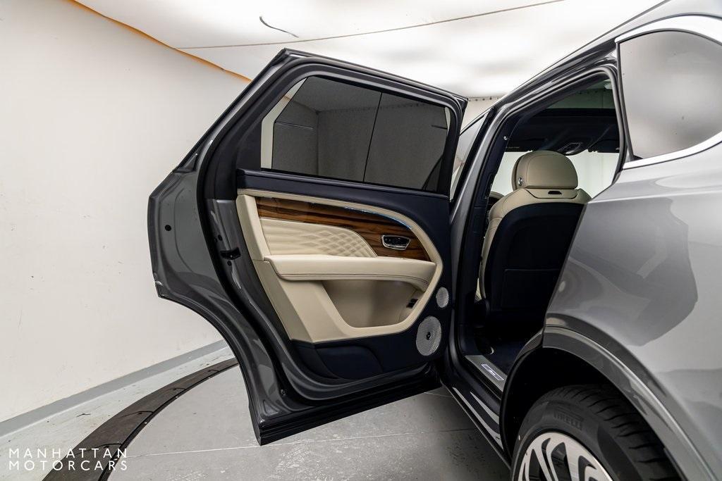 new 2024 Bentley Bentayga car, priced at $292,070