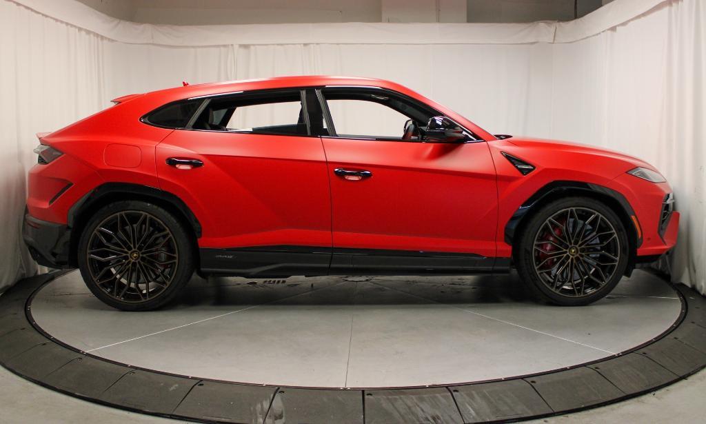 used 2025 Lamborghini Urus car, priced at $317,995