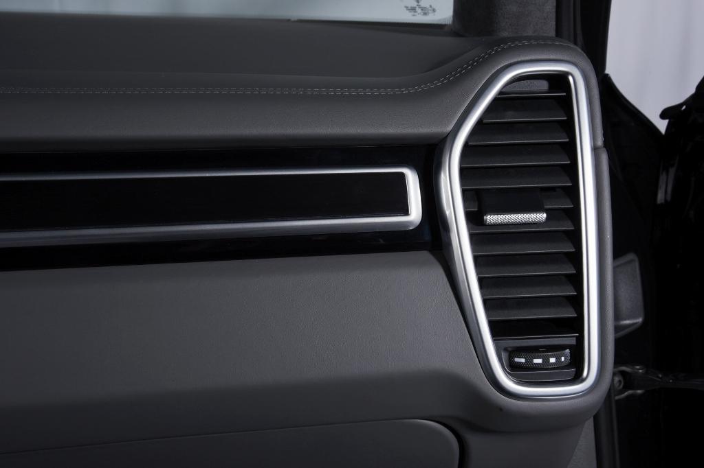 used 2021 Porsche Cayenne car, priced at $84,995