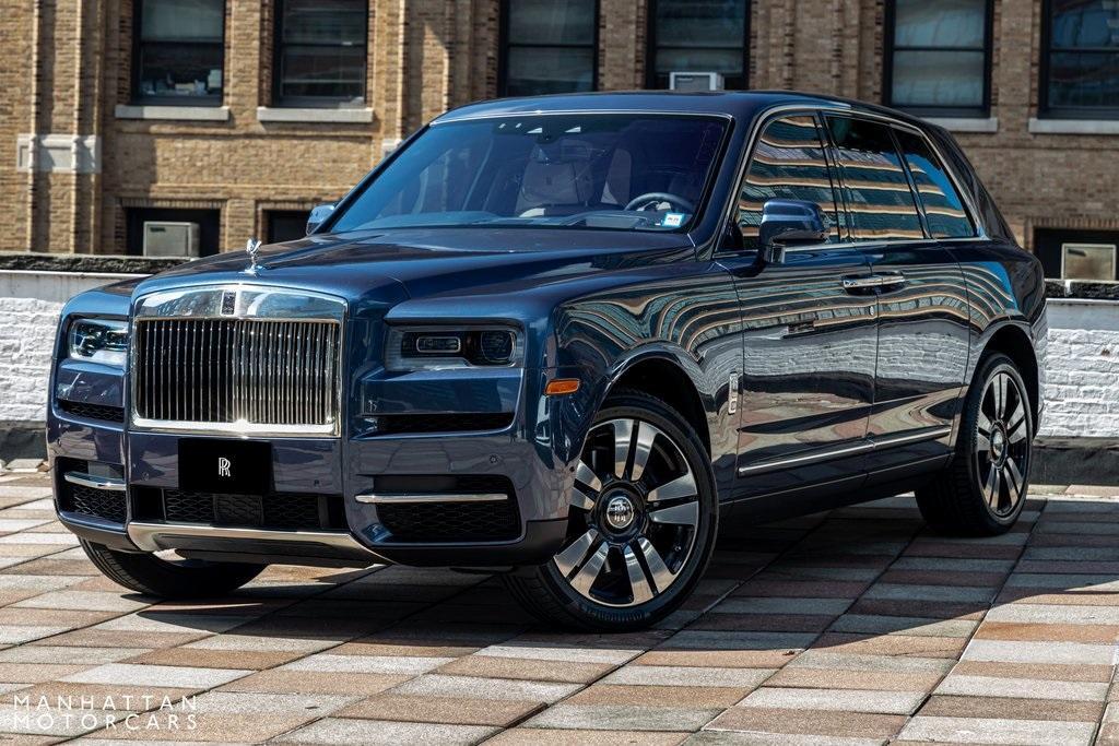 used 2022 Rolls-Royce Cullinan car, priced at $315,995