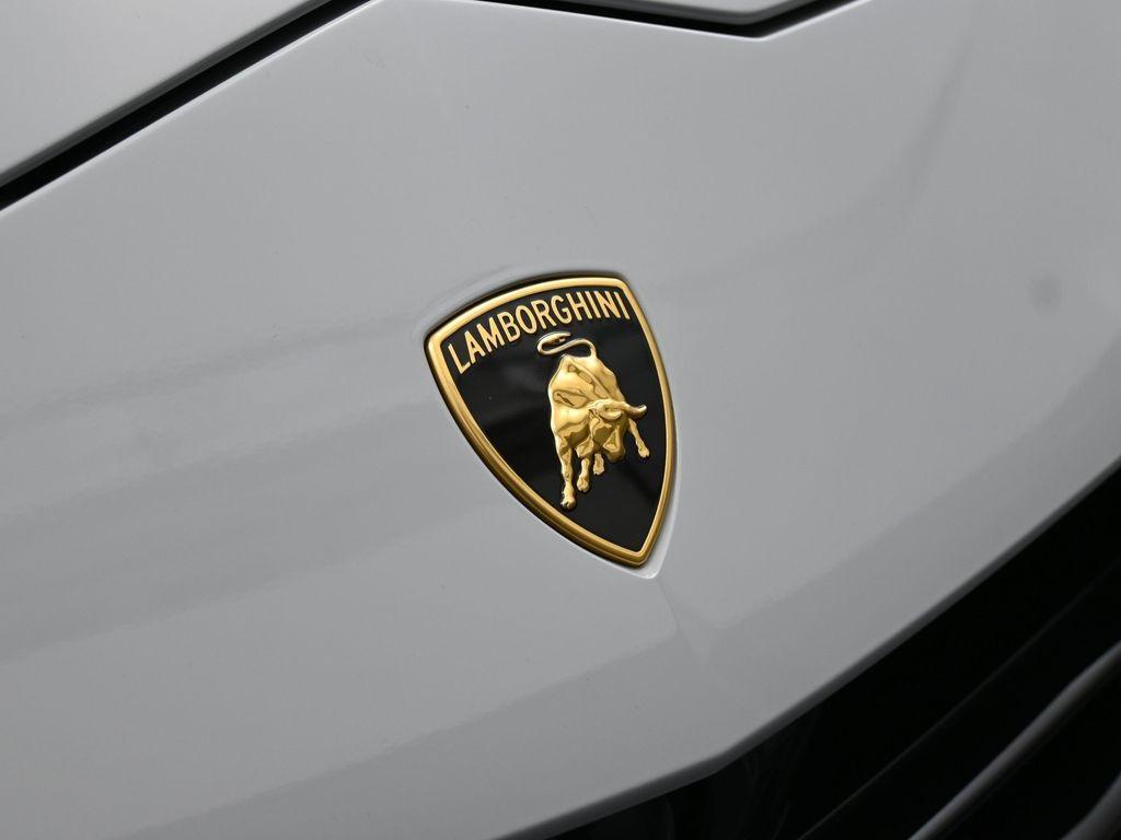 used 2024 Lamborghini Urus car, priced at $299,995