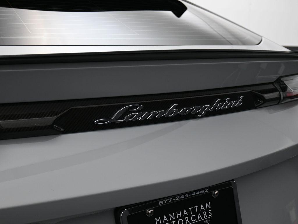 used 2024 Lamborghini Urus car, priced at $299,995
