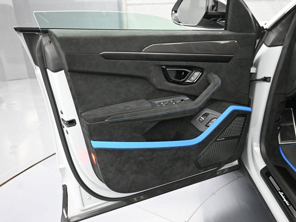 used 2024 Lamborghini Urus car, priced at $299,995