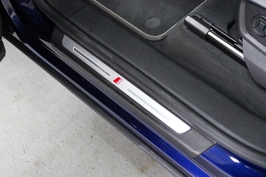 used 2021 Audi Q8 car, priced at $42,995