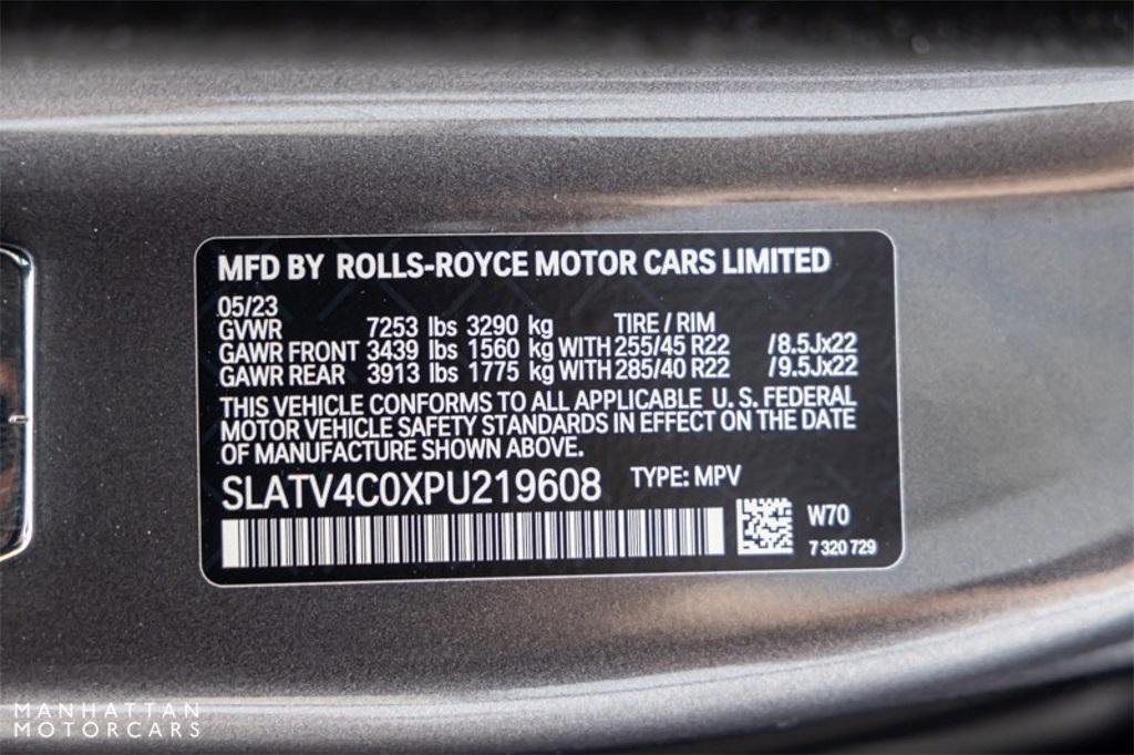 new 2023 Rolls-Royce Cullinan car