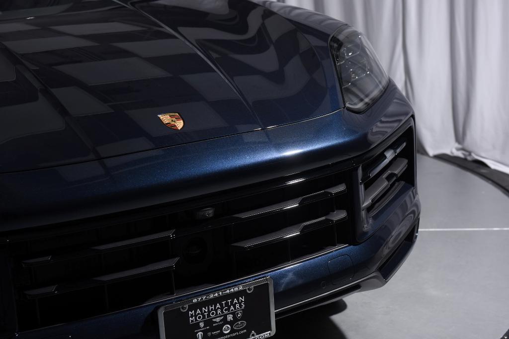 used 2025 Porsche Cayenne E-Hybrid car, priced at $109,995