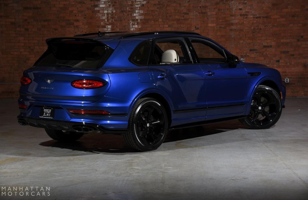 used 2022 Bentley Bentayga car, priced at $169,995