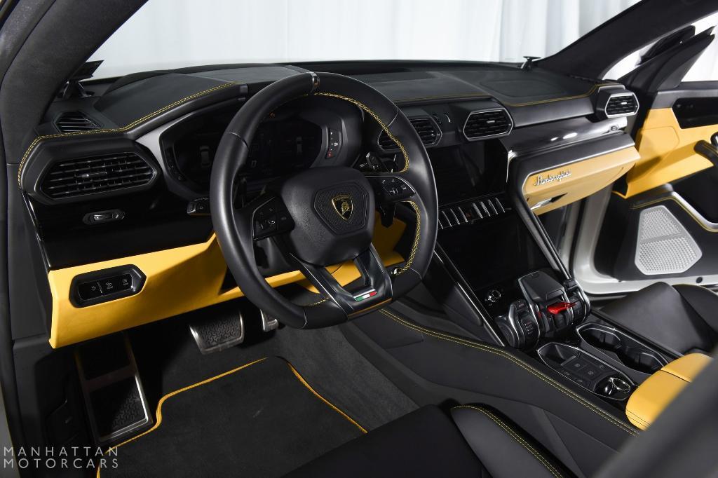 used 2022 Lamborghini Urus car, priced at $229,995