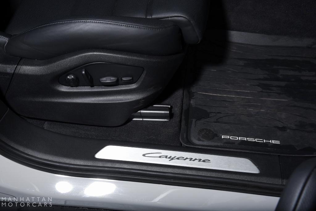 used 2024 Porsche Cayenne car, priced at $92,995