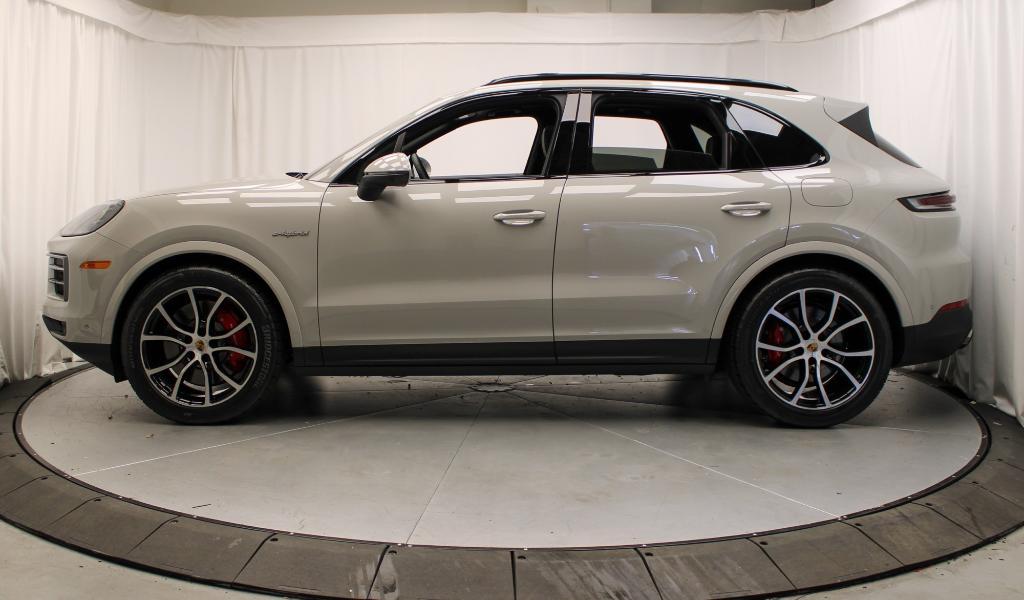 new 2025 Porsche Cayenne car, priced at $131,825