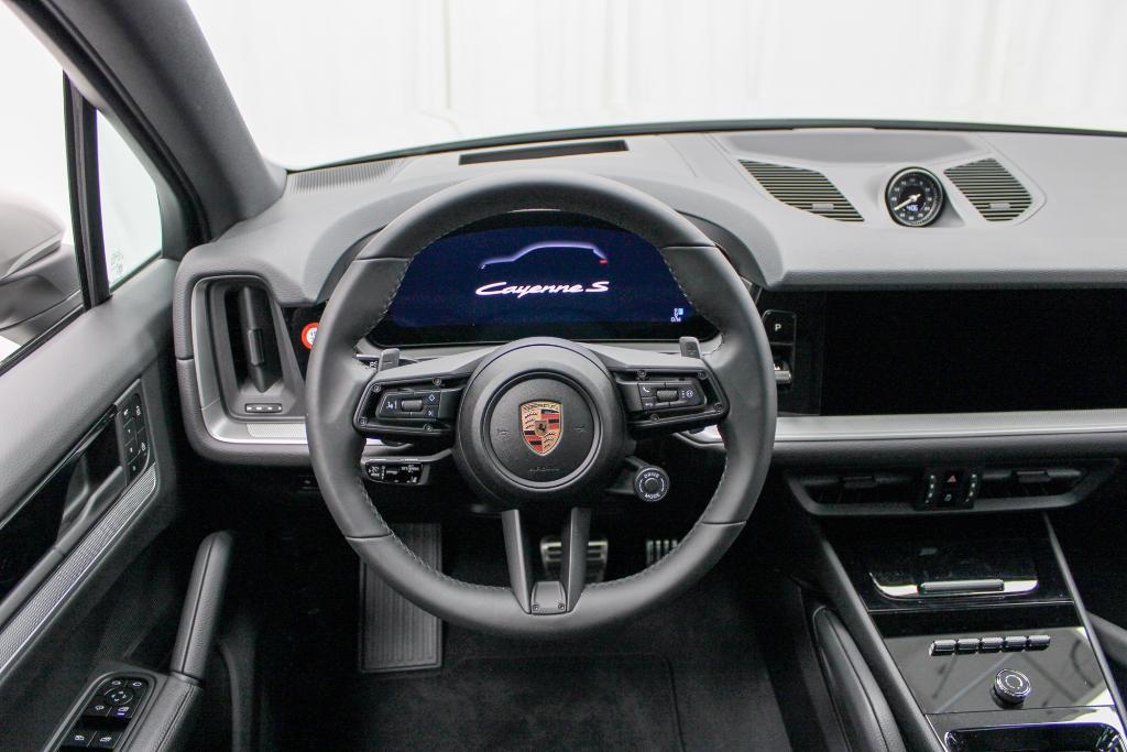 new 2025 Porsche Cayenne car, priced at $131,825