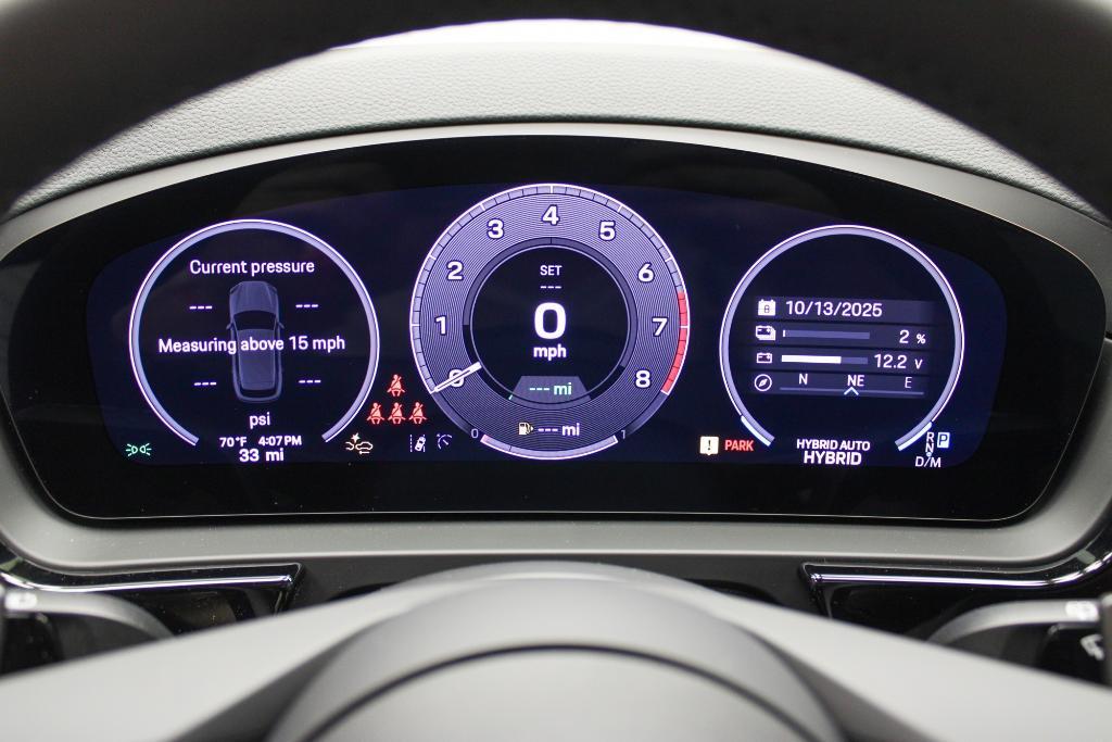 new 2025 Porsche Cayenne car, priced at $131,825