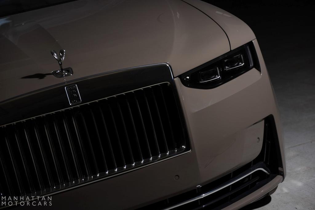 new 2025 Rolls-Royce Ghost car, priced at $458,125