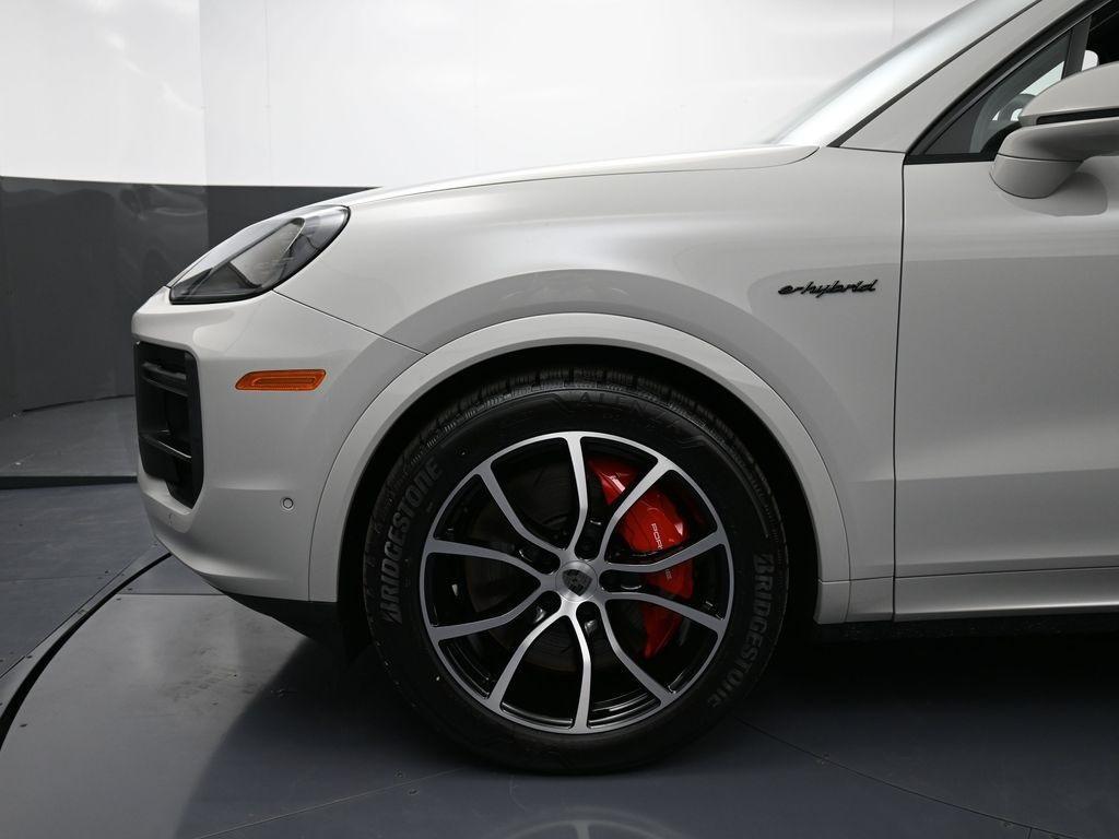 new 2025 Porsche Cayenne car, priced at $174,445
