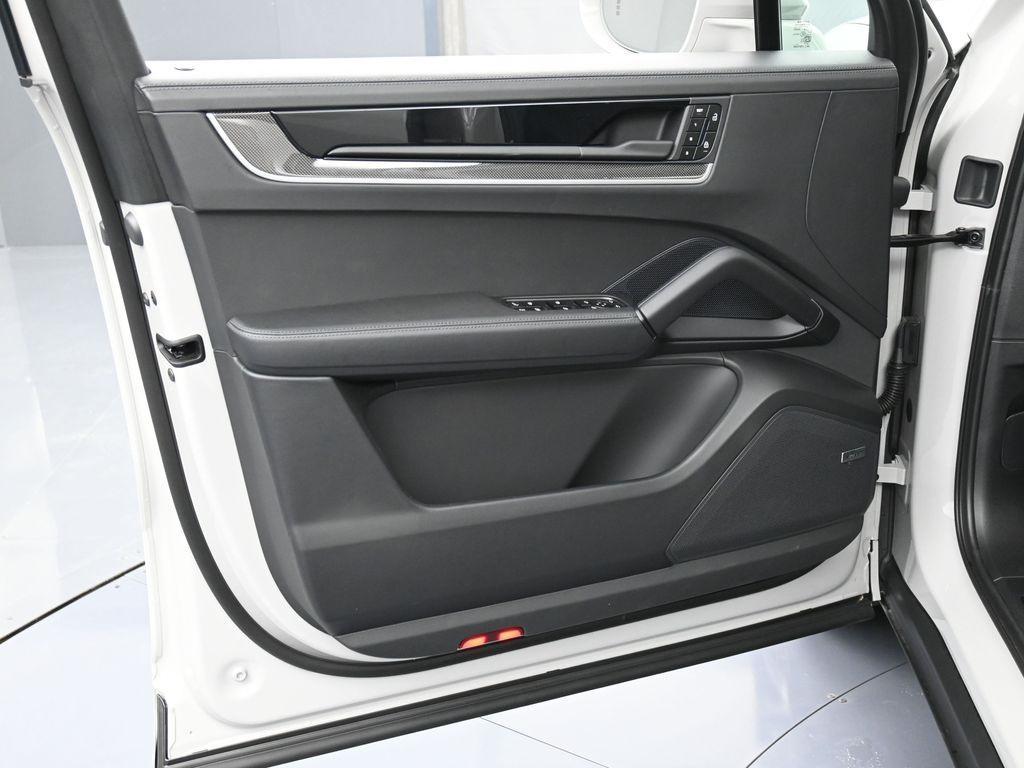 new 2025 Porsche Cayenne car, priced at $174,445