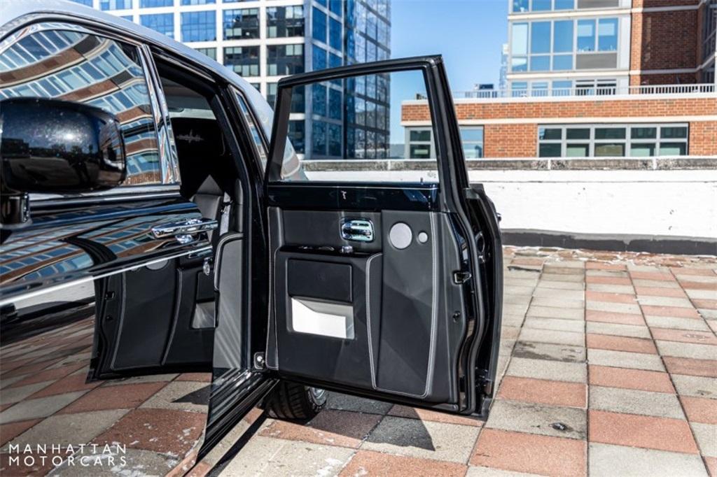 used 2017 Rolls-Royce Phantom car, priced at $279,500