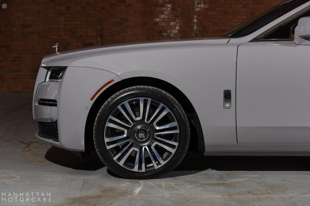 used 2022 Rolls-Royce Ghost car, priced at $289,995