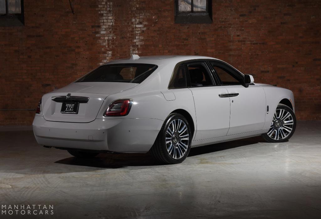 used 2022 Rolls-Royce Ghost car, priced at $289,995