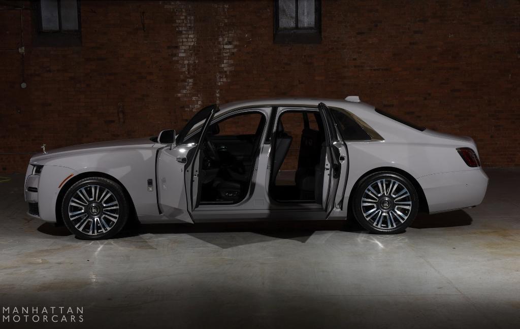 used 2022 Rolls-Royce Ghost car, priced at $289,995