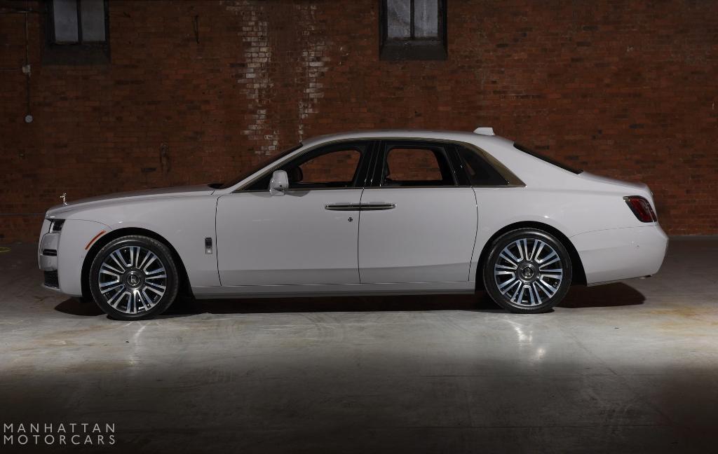 used 2022 Rolls-Royce Ghost car, priced at $289,995