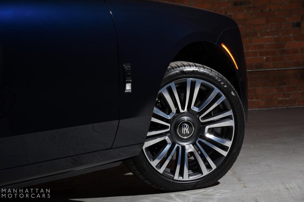 new 2025 Rolls-Royce Ghost car, priced at $451,750