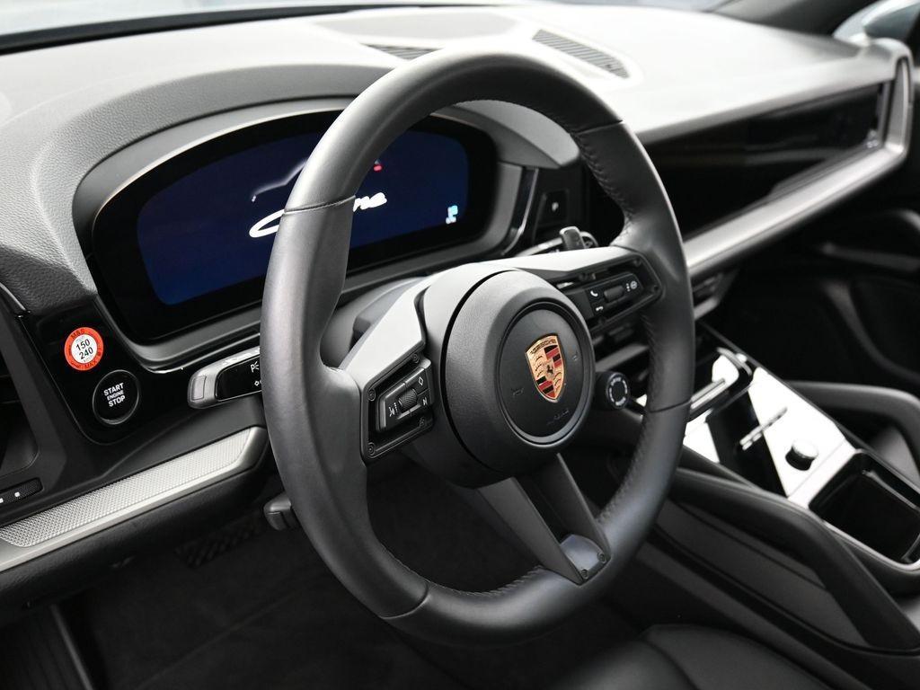 used 2025 Porsche Cayenne car, priced at $94,995
