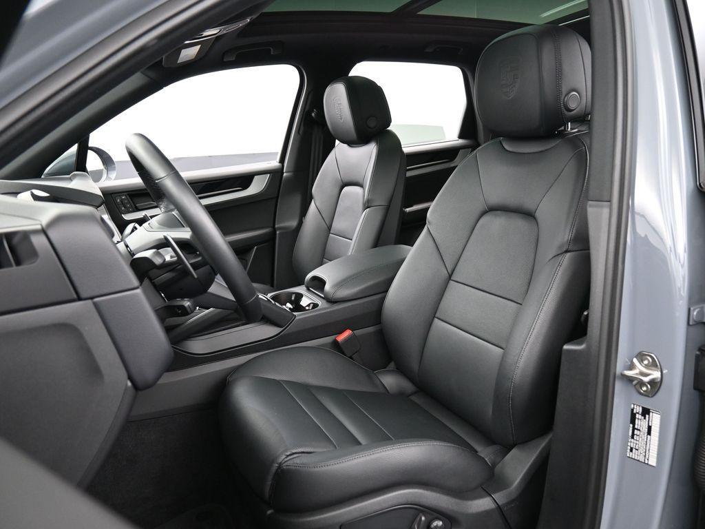 used 2025 Porsche Cayenne car, priced at $94,995