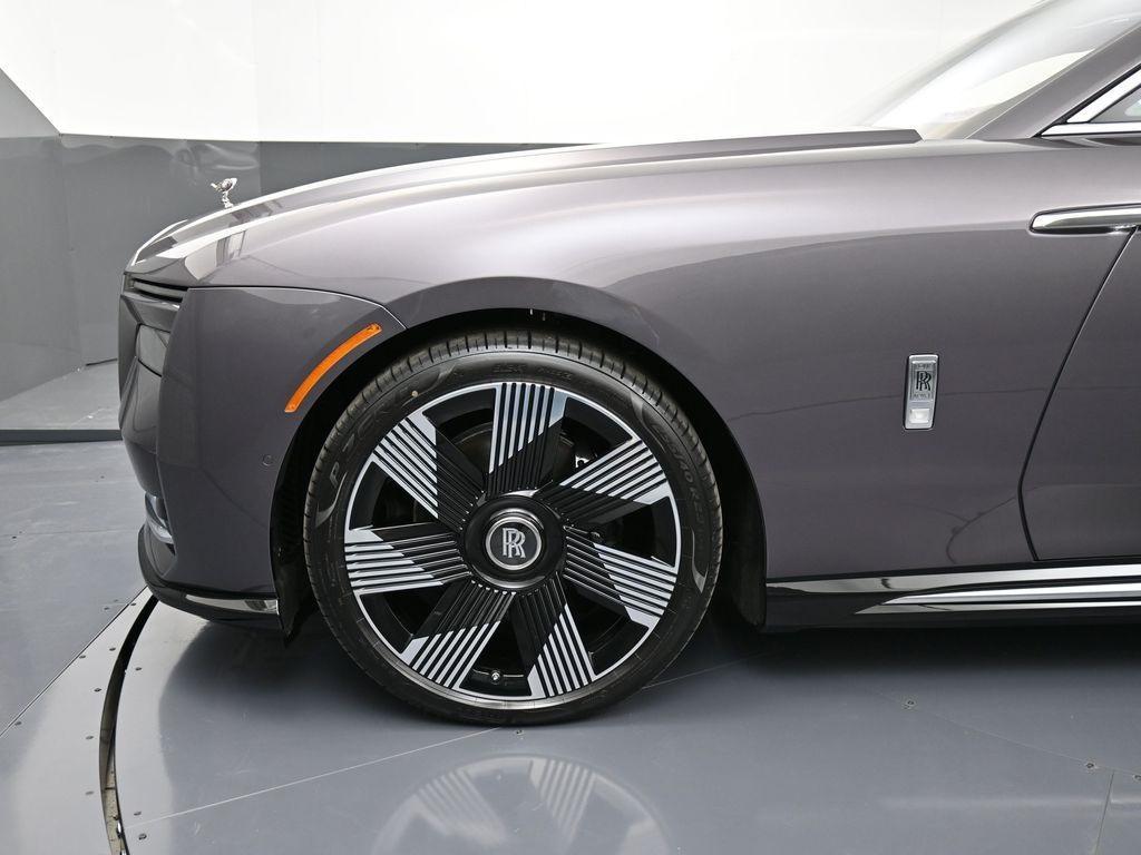 new 2026 Rolls-Royce Spectre car, priced at $459,550