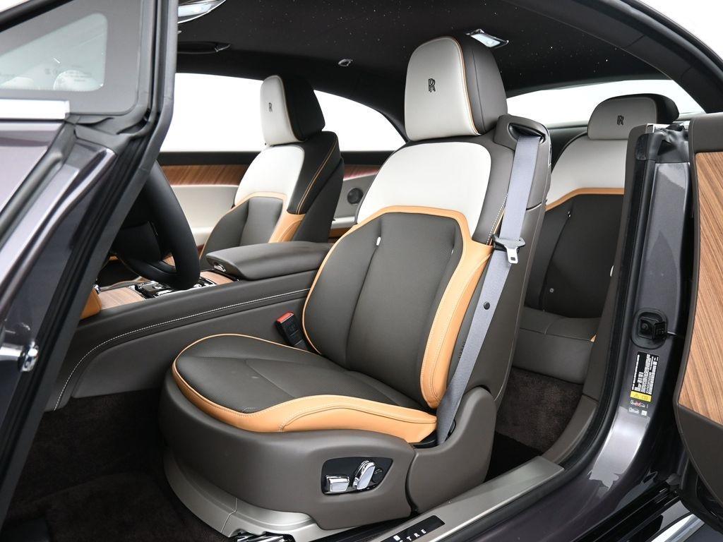 new 2026 Rolls-Royce Spectre car, priced at $459,550