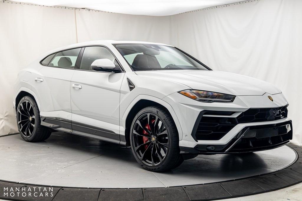 used 2021 Lamborghini Urus car, priced at $229,995