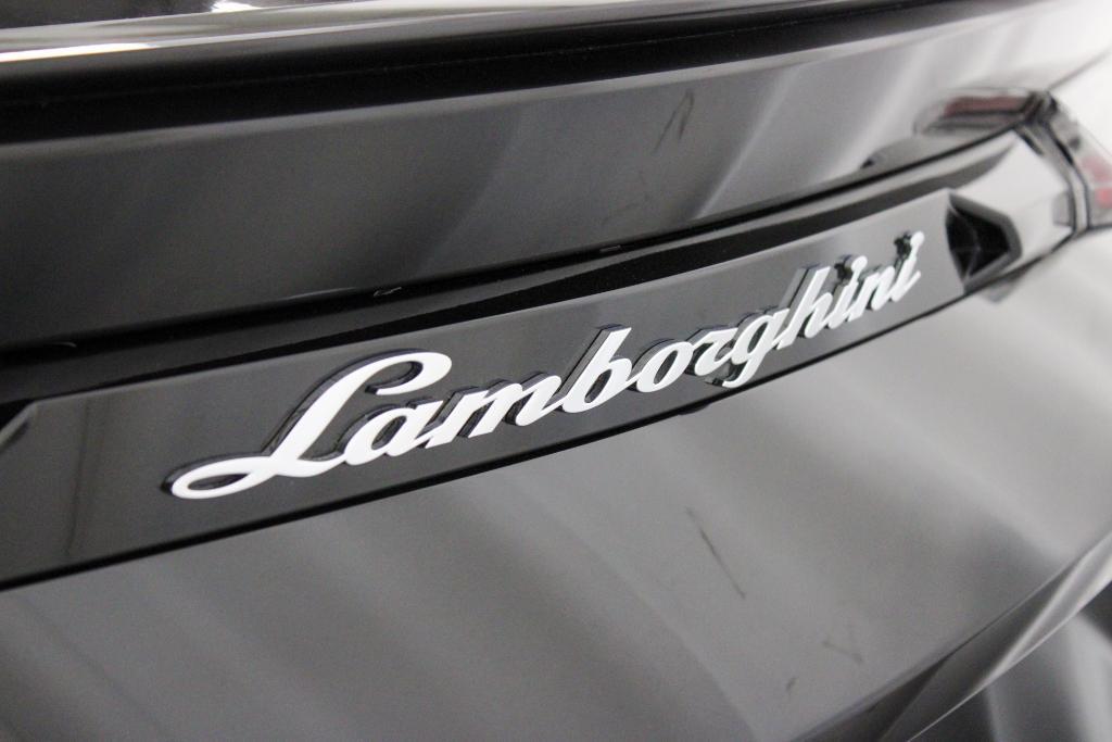 used 2021 Lamborghini Urus car, priced at $198,995