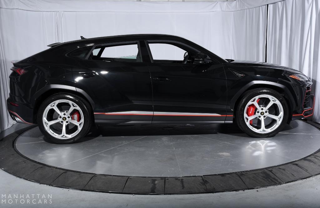 used 2021 Lamborghini Urus car, priced at $214,995