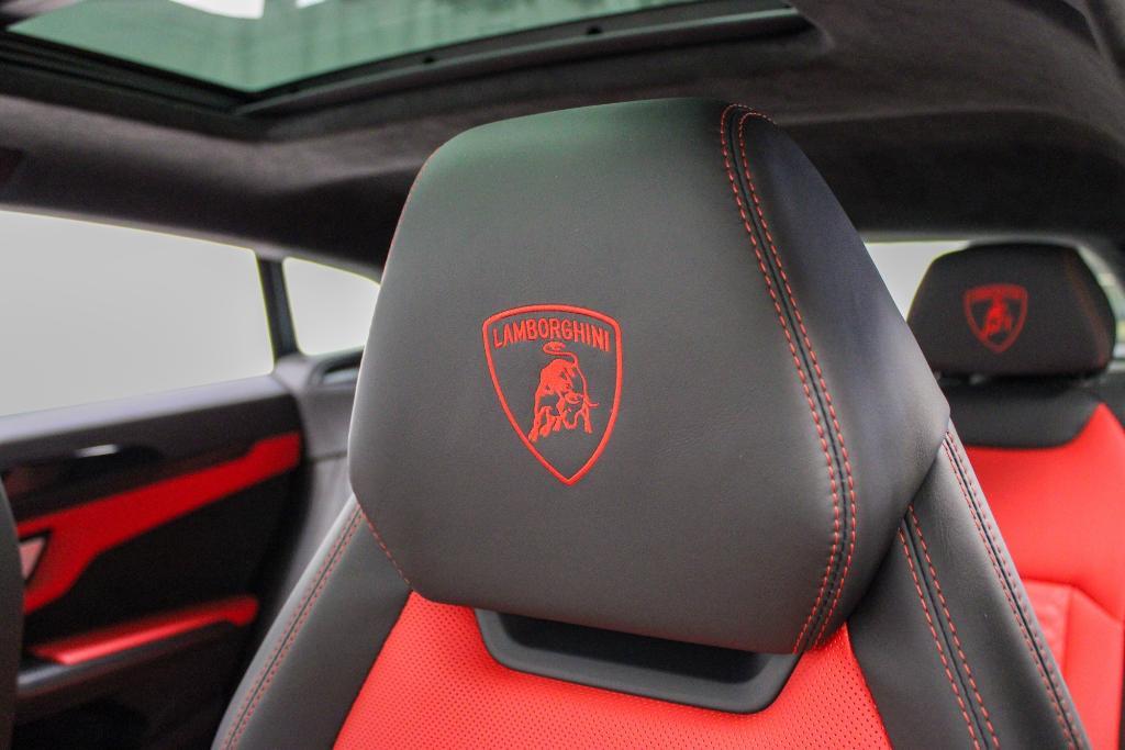 used 2021 Lamborghini Urus car, priced at $198,995