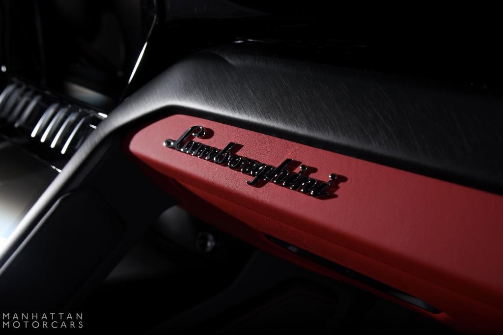 used 2021 Lamborghini Urus car, priced at $214,995