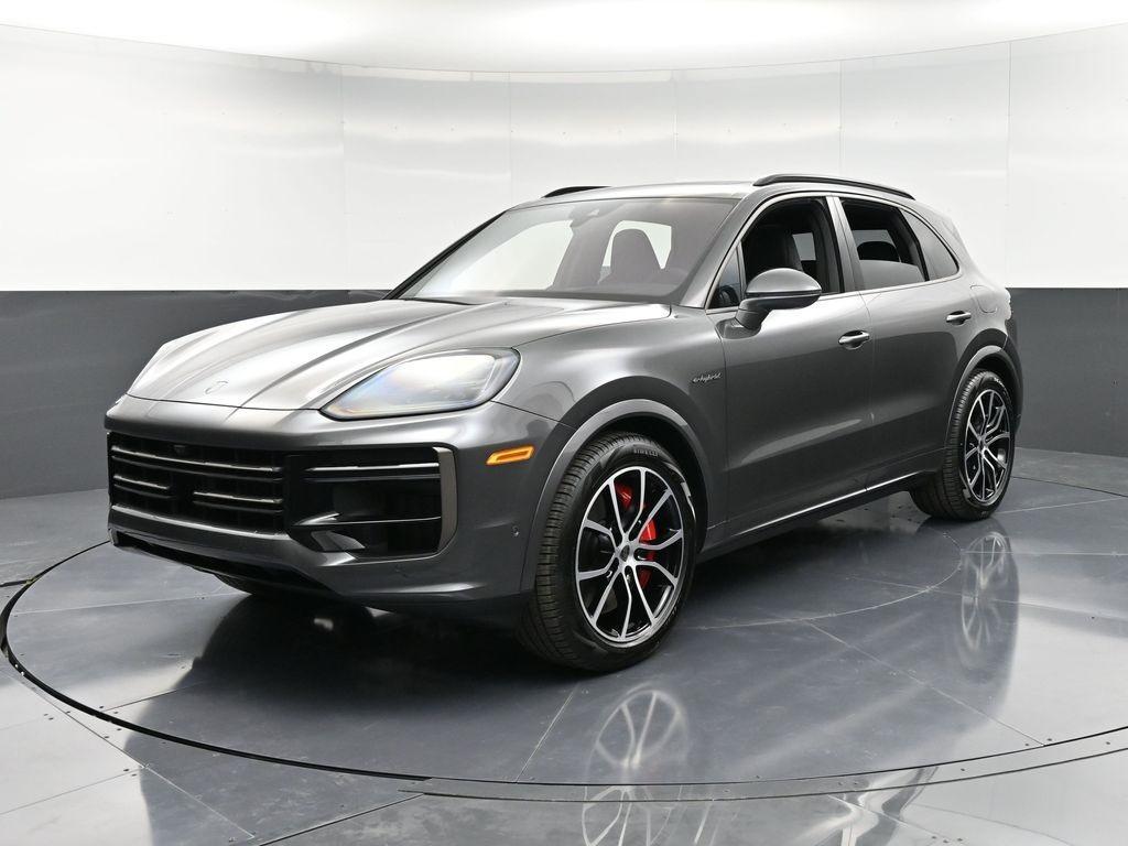 new 2025 Porsche Cayenne car, priced at $177,035