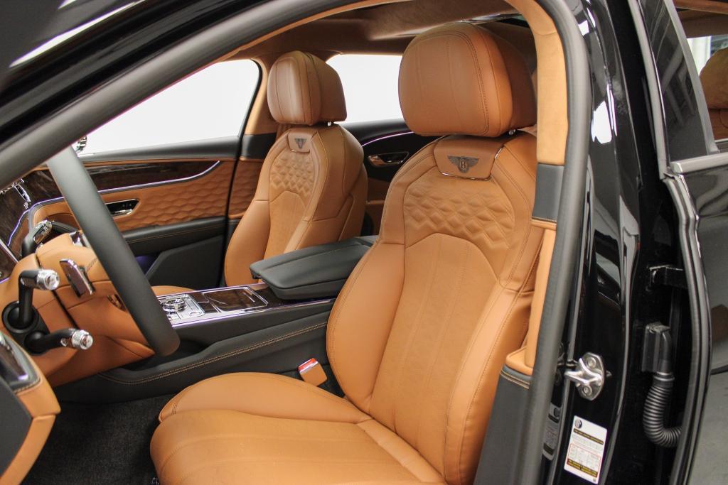 new 2025 Bentley Flying Spur car, priced at $326,225