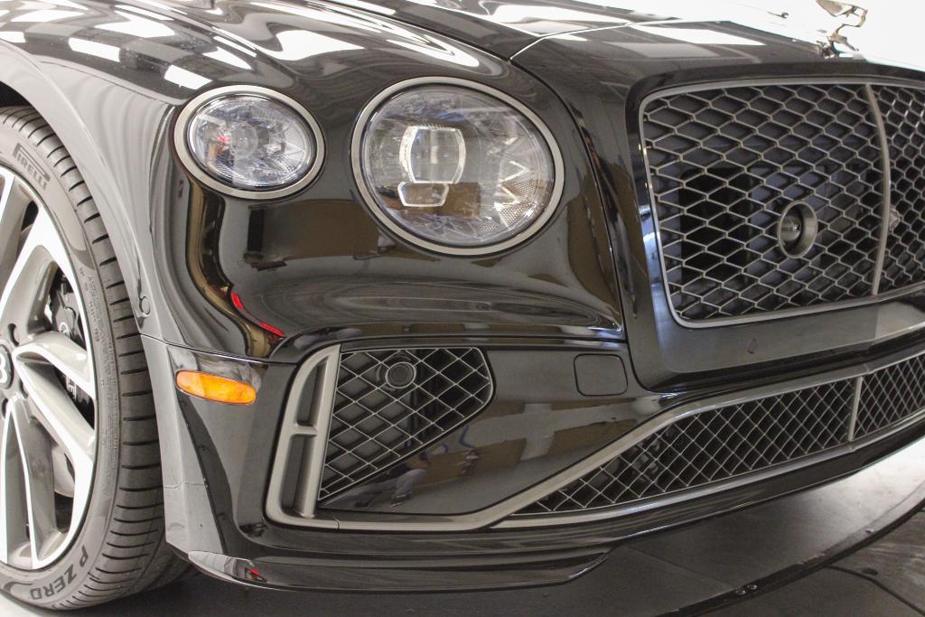 new 2025 Bentley Flying Spur car, priced at $326,225