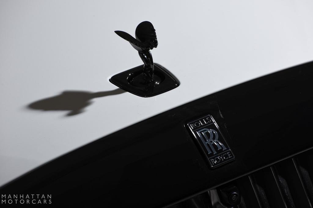 new 2025 Rolls-Royce Spectre car, priced at $559,875