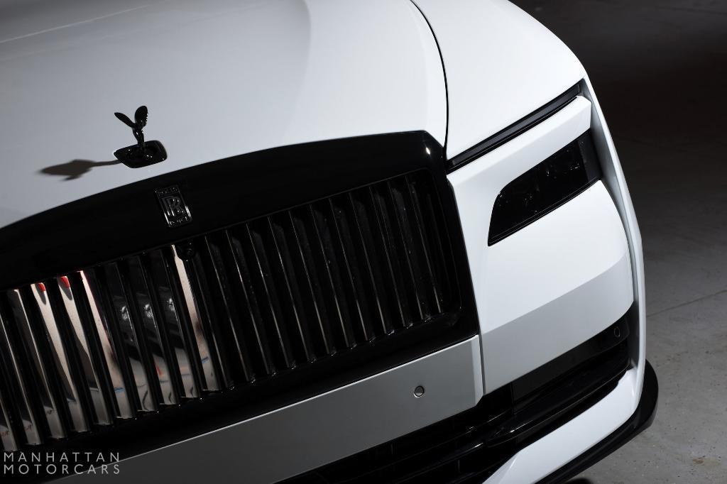 new 2025 Rolls-Royce Spectre car, priced at $559,875